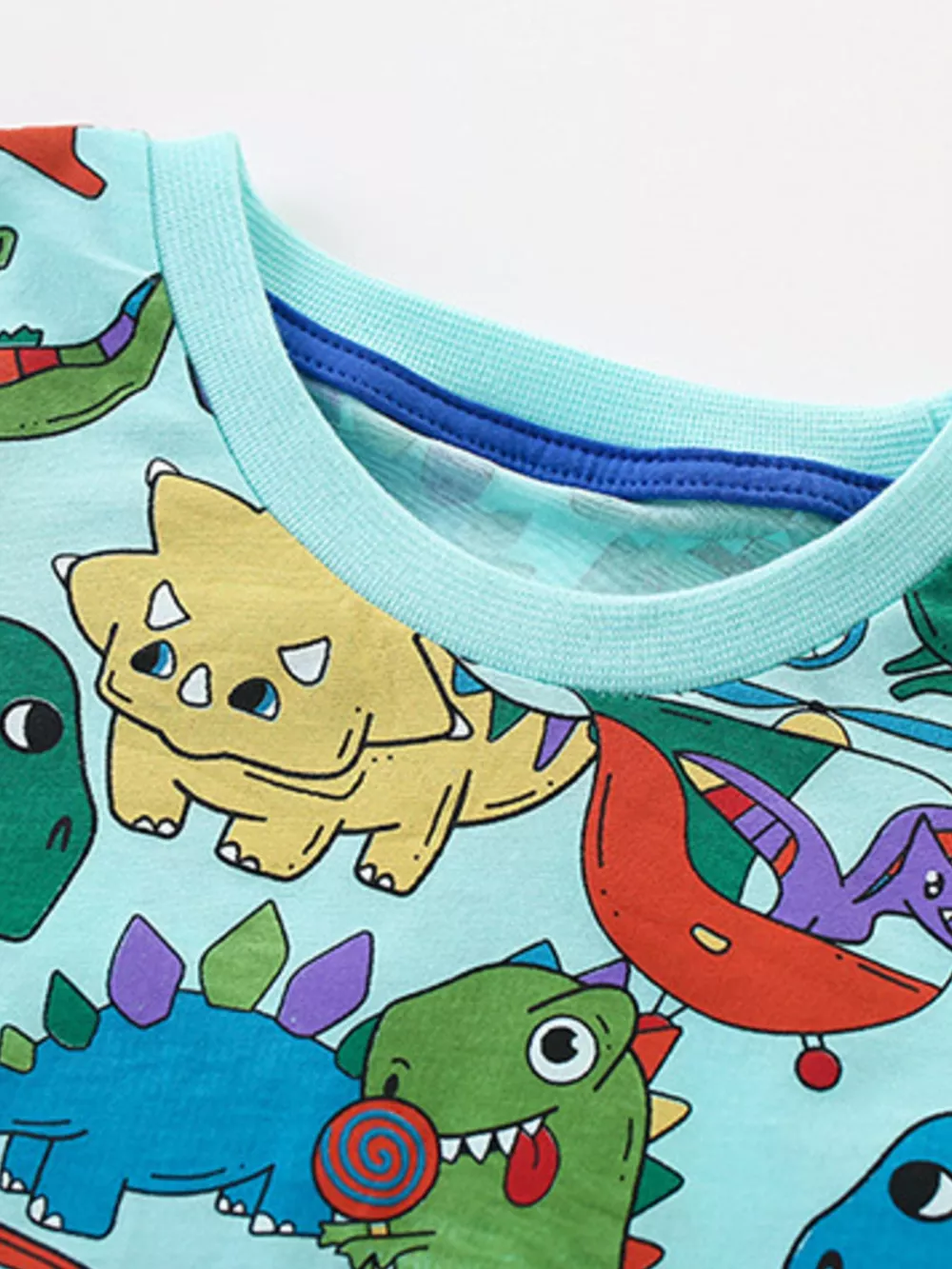 Children's Cartoon Dinosaur Round Neck Top and Shorts Set, image 4