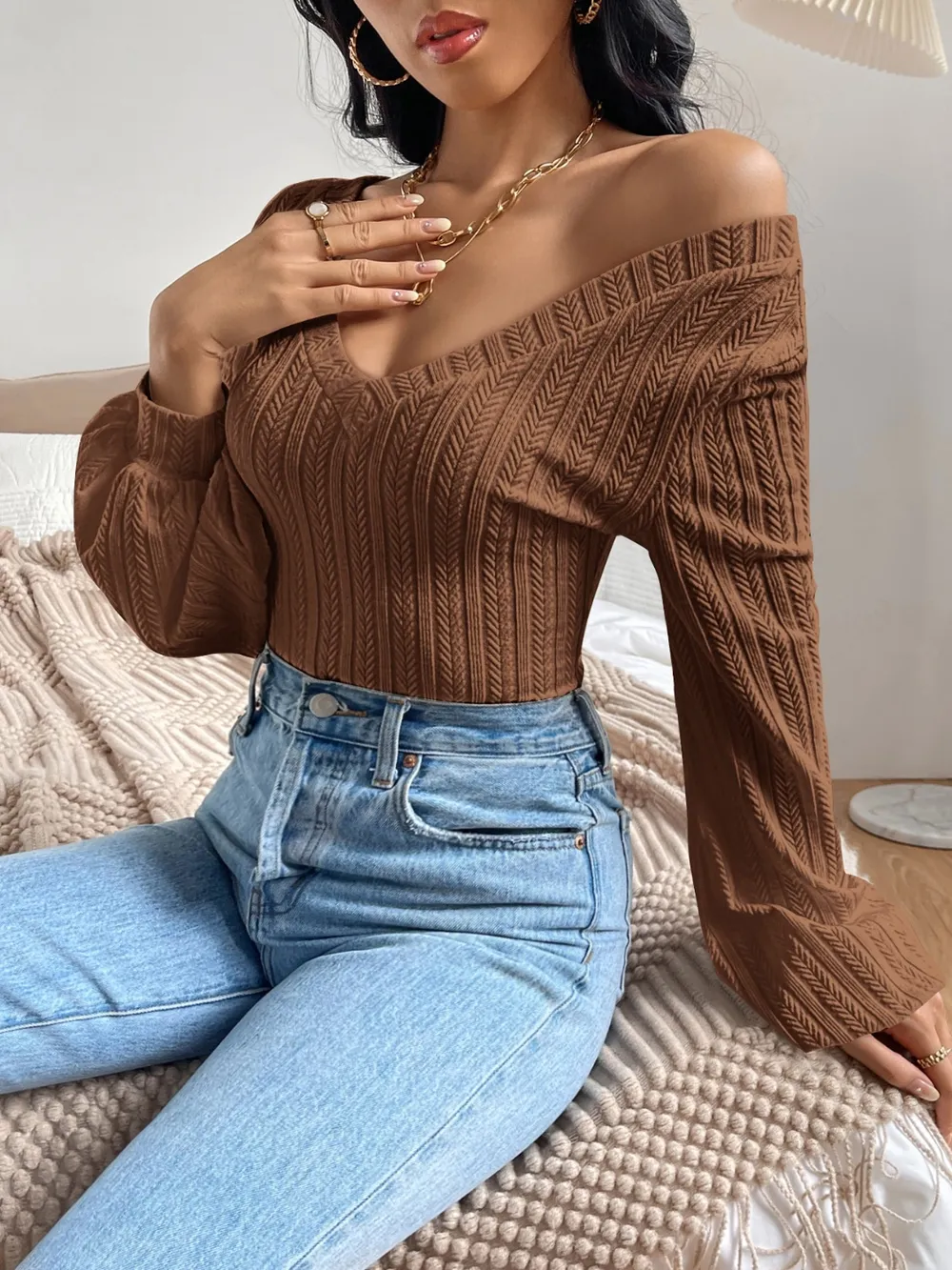 V-Neck Long Sleeve T-Shirt, image 16