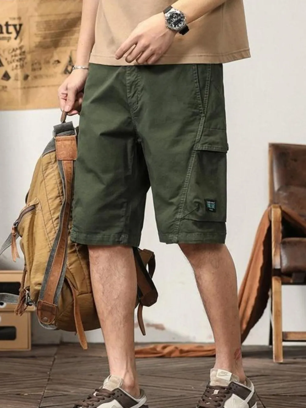 Men's Loose Fit Cargo Shorts