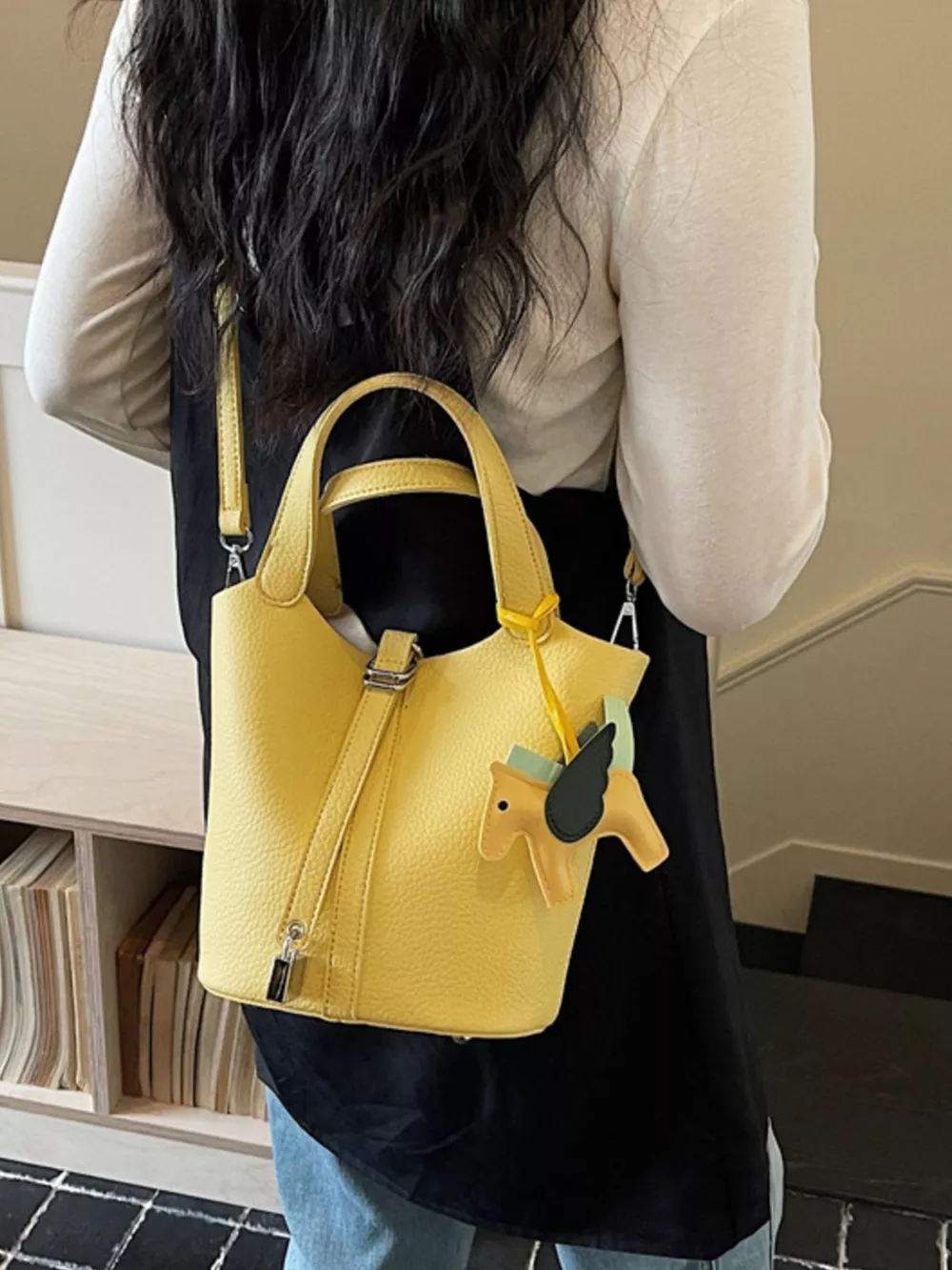 Adjustable Strap Bucket Bag, image 5