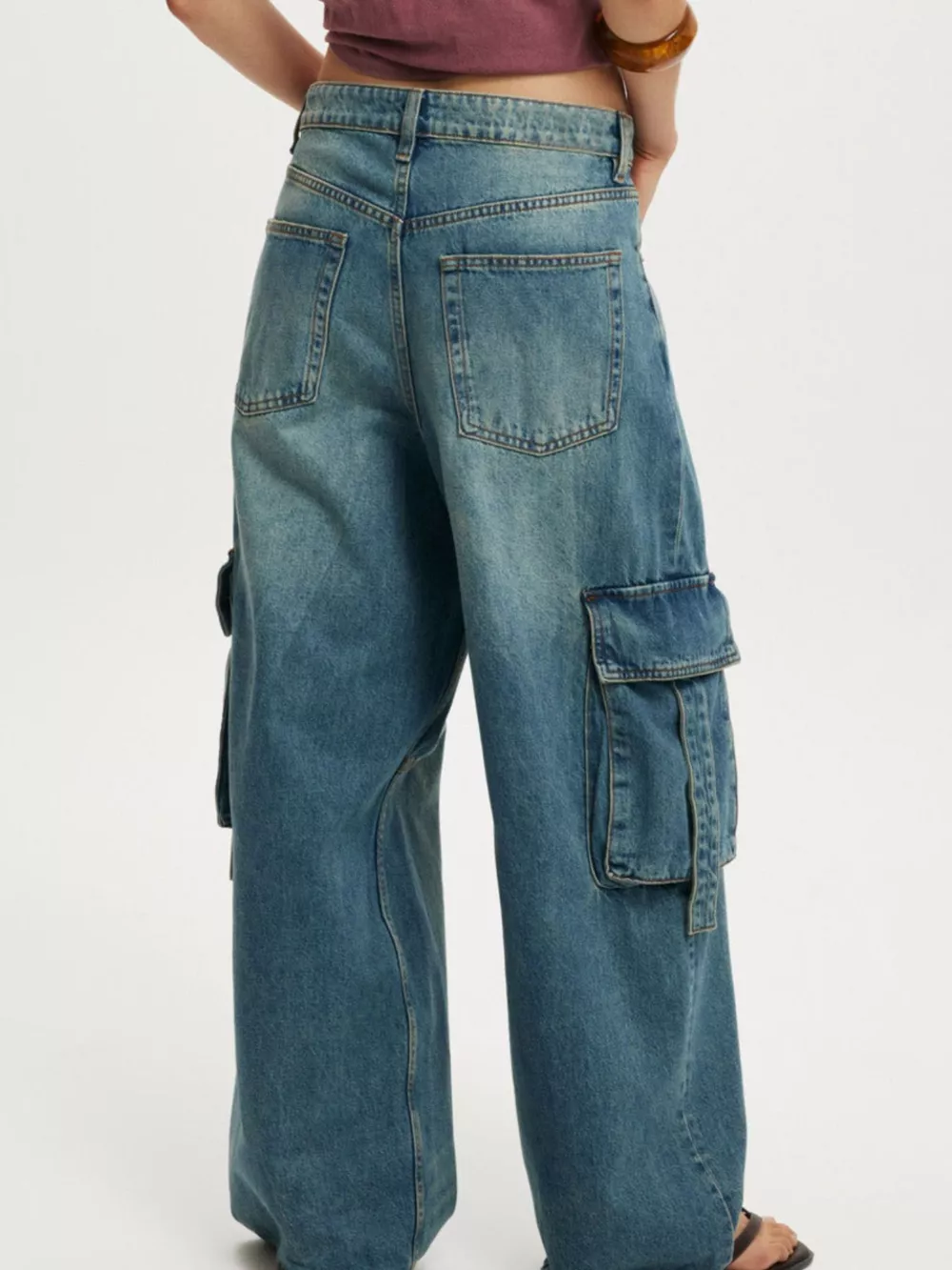 Vintage Wash Wide Leg Cargo Jeans, image 4
