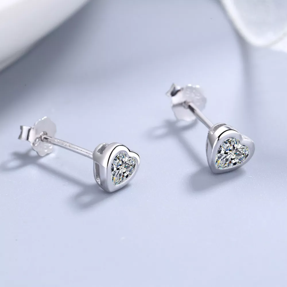 Heart-Shaped Stud Earrings, image 4