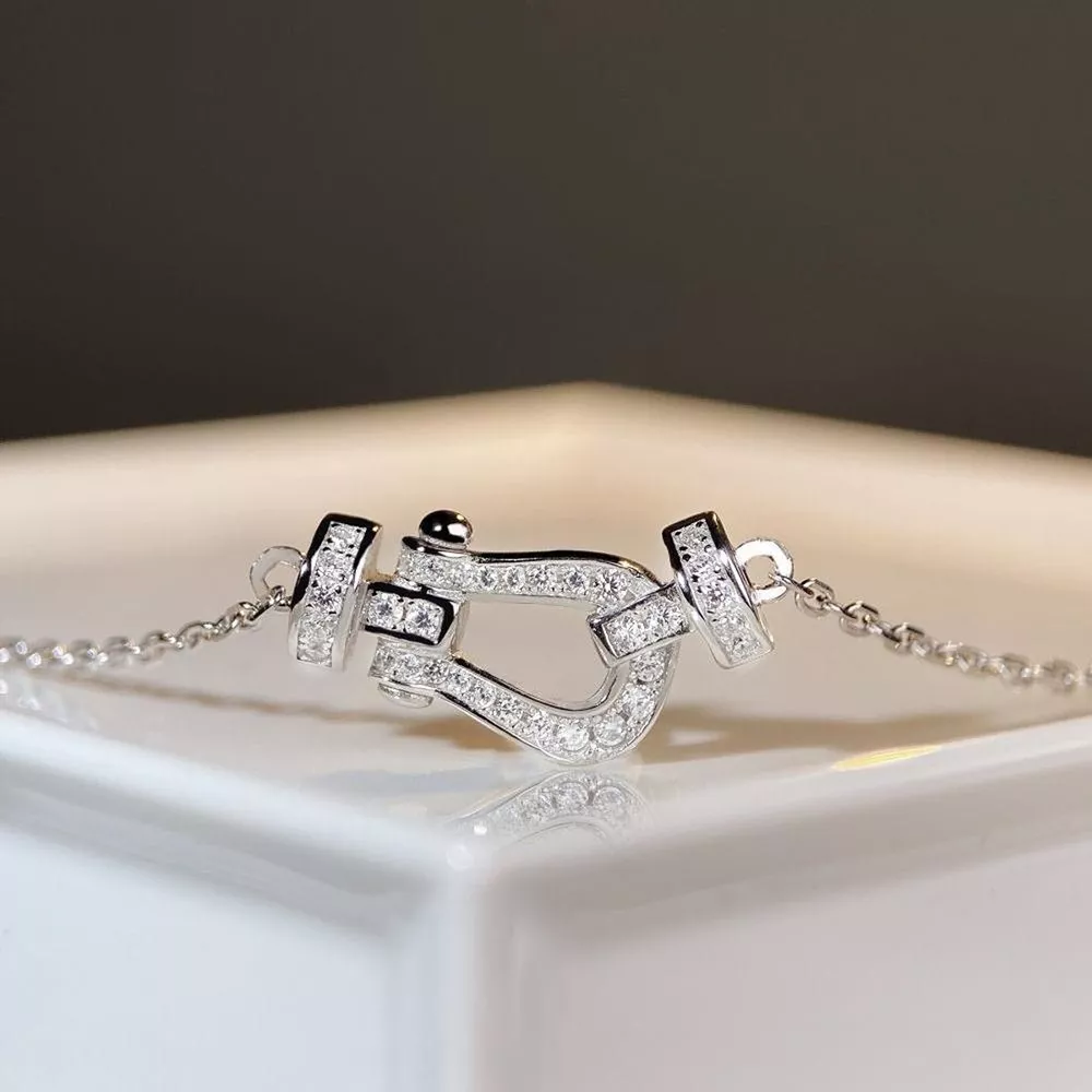 925 Sterling Silver Zircon Horseshoe Necklace, image 3