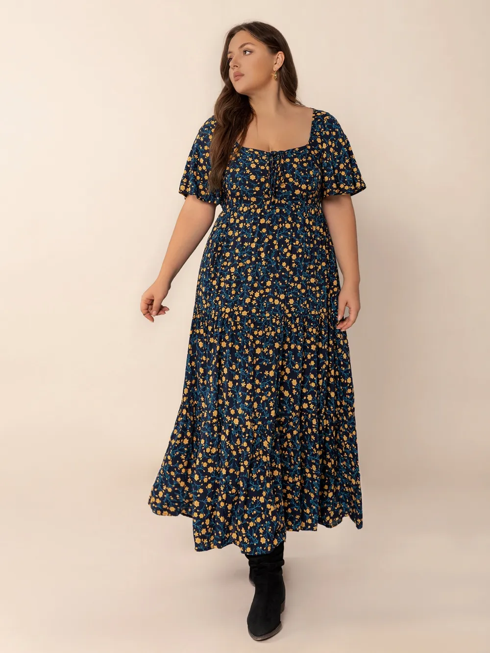 Plus Size Printed Short Sleeve Slit Tiered Maxi Dress, image 8
