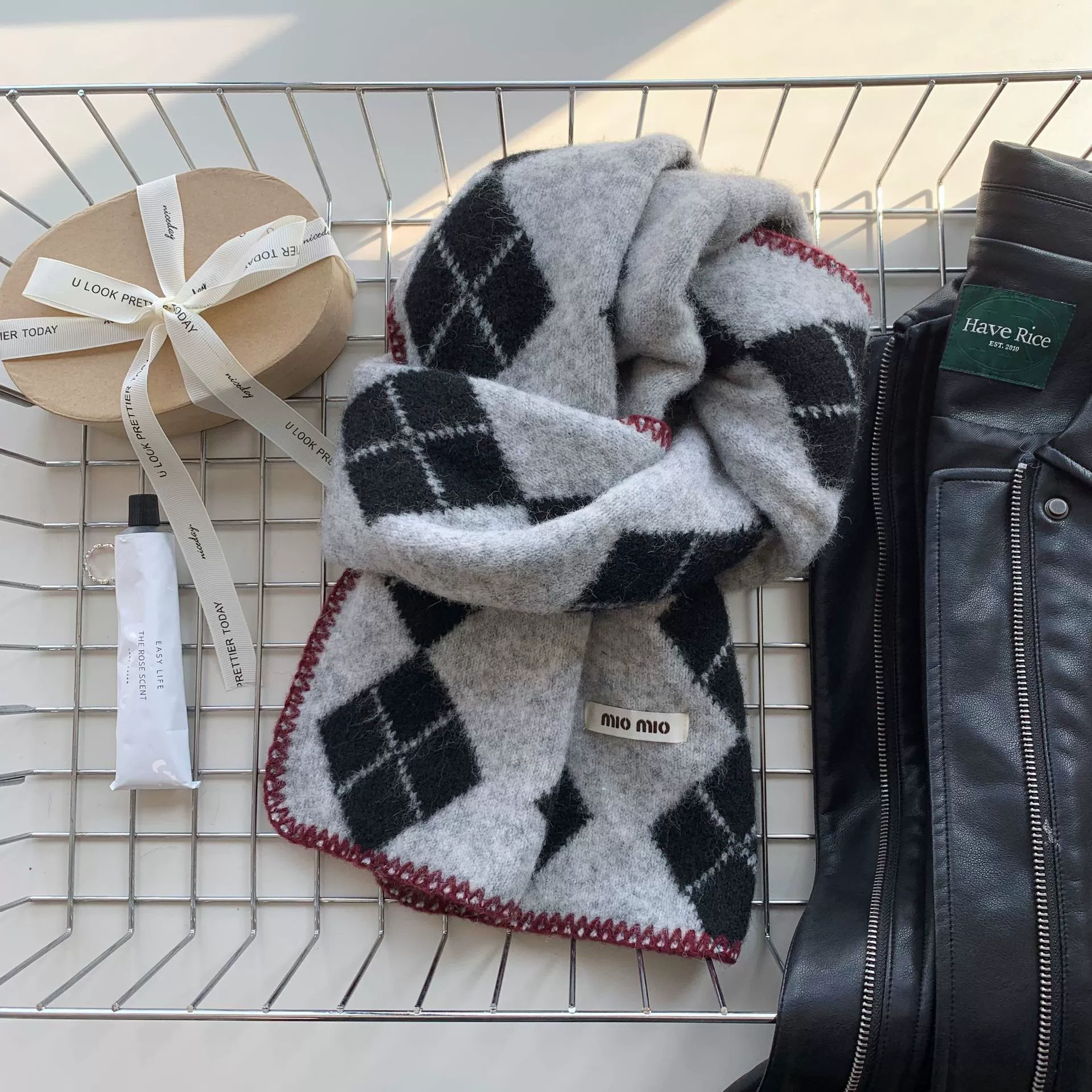 Argyle Pattern Warm Scarf, image 4