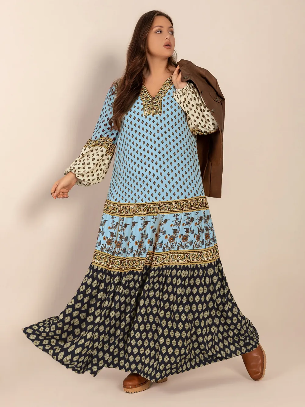 Plus Size Printed V-Neck Balloon Sleeve Maxi Dress, image 8