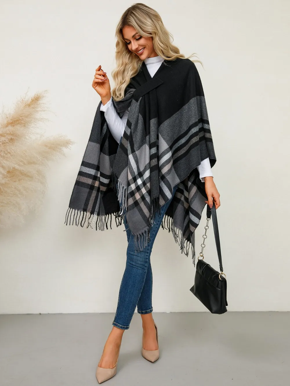 Fringe Contrast Plaid Poncho, image 10