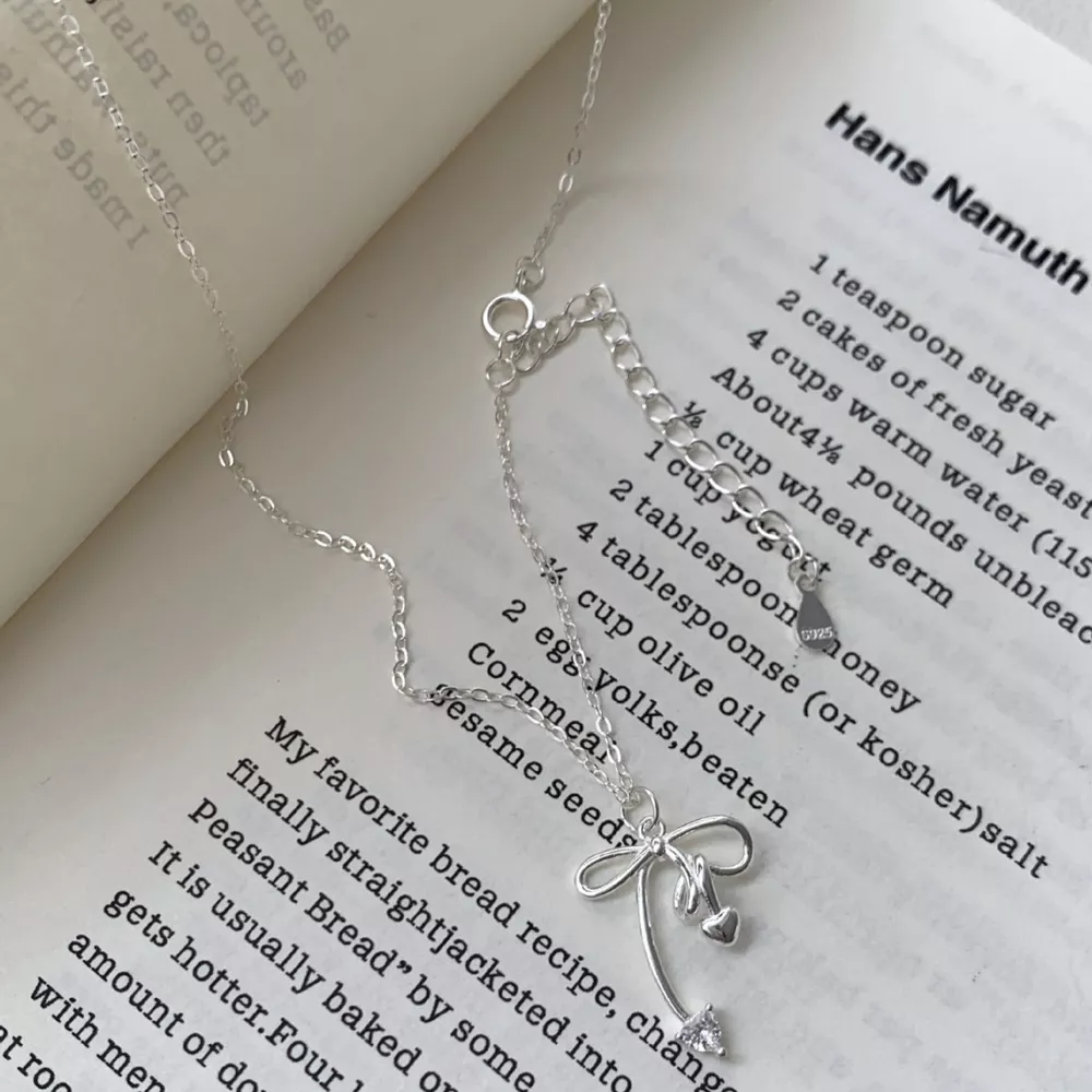 Bowknot Pendant Necklace