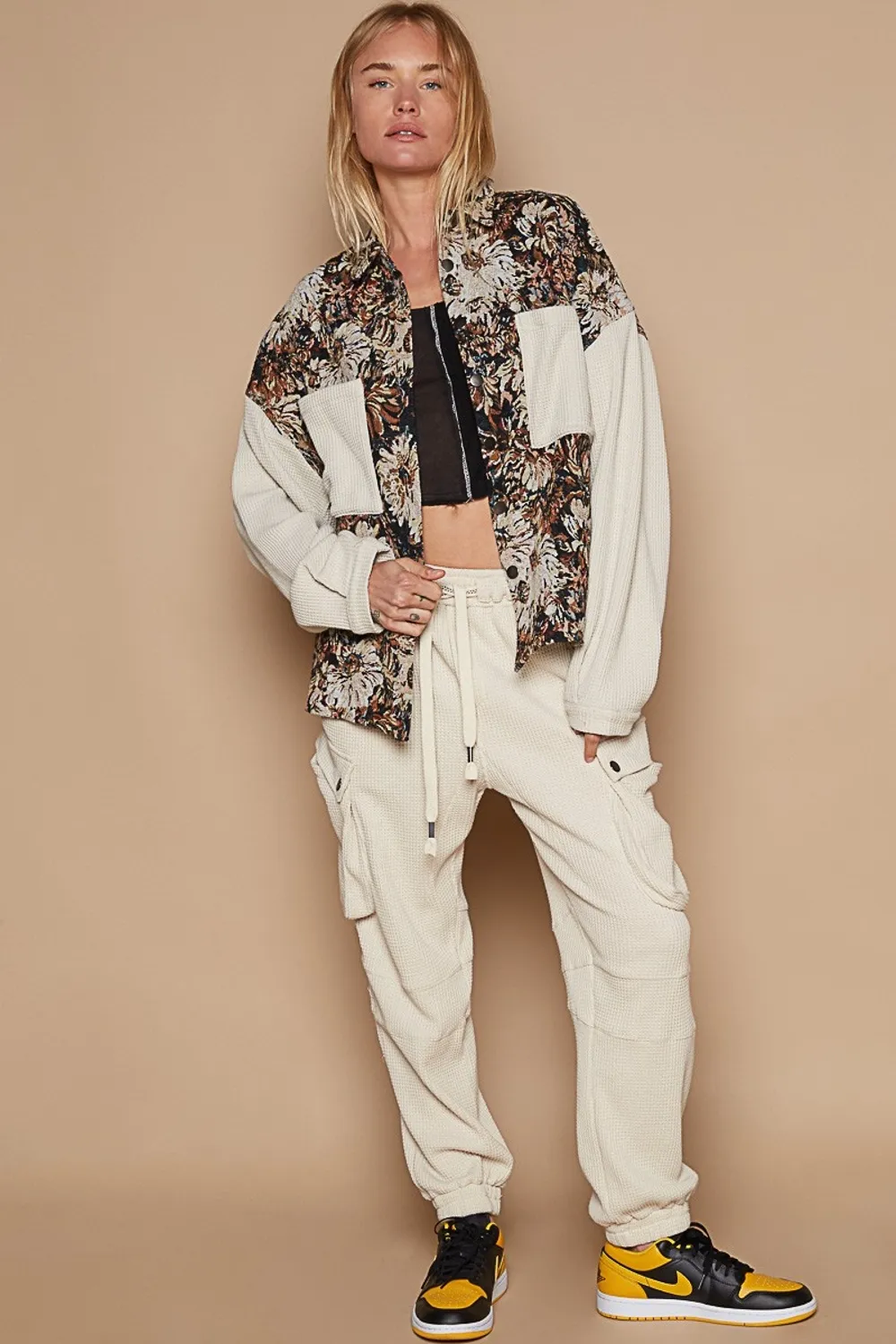 Contrast Sleeves Button Down Floral Jacquard Shirt, image 4