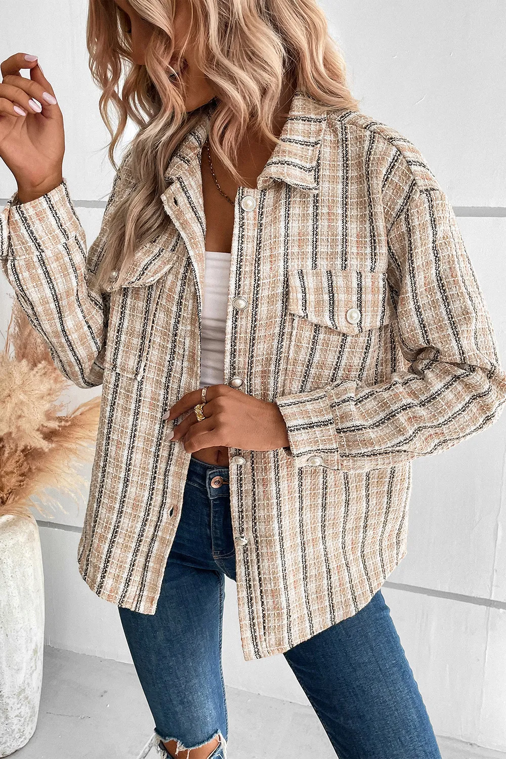 Pocketed Button Up Collared Neck Jacket, image 5