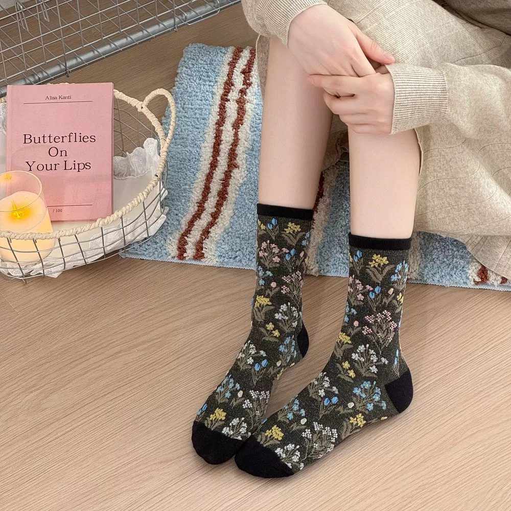5 Pair Vintage Floral Embroidered Crew Socks, image 19