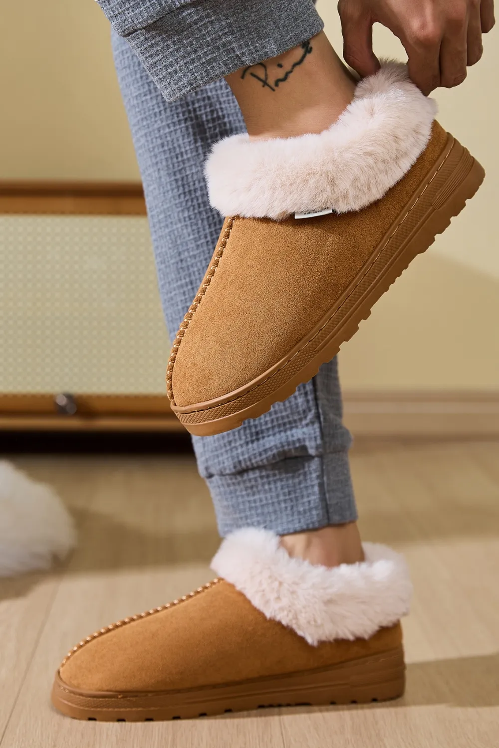 Faux Fur Round Toe Platform Slippers, image 8