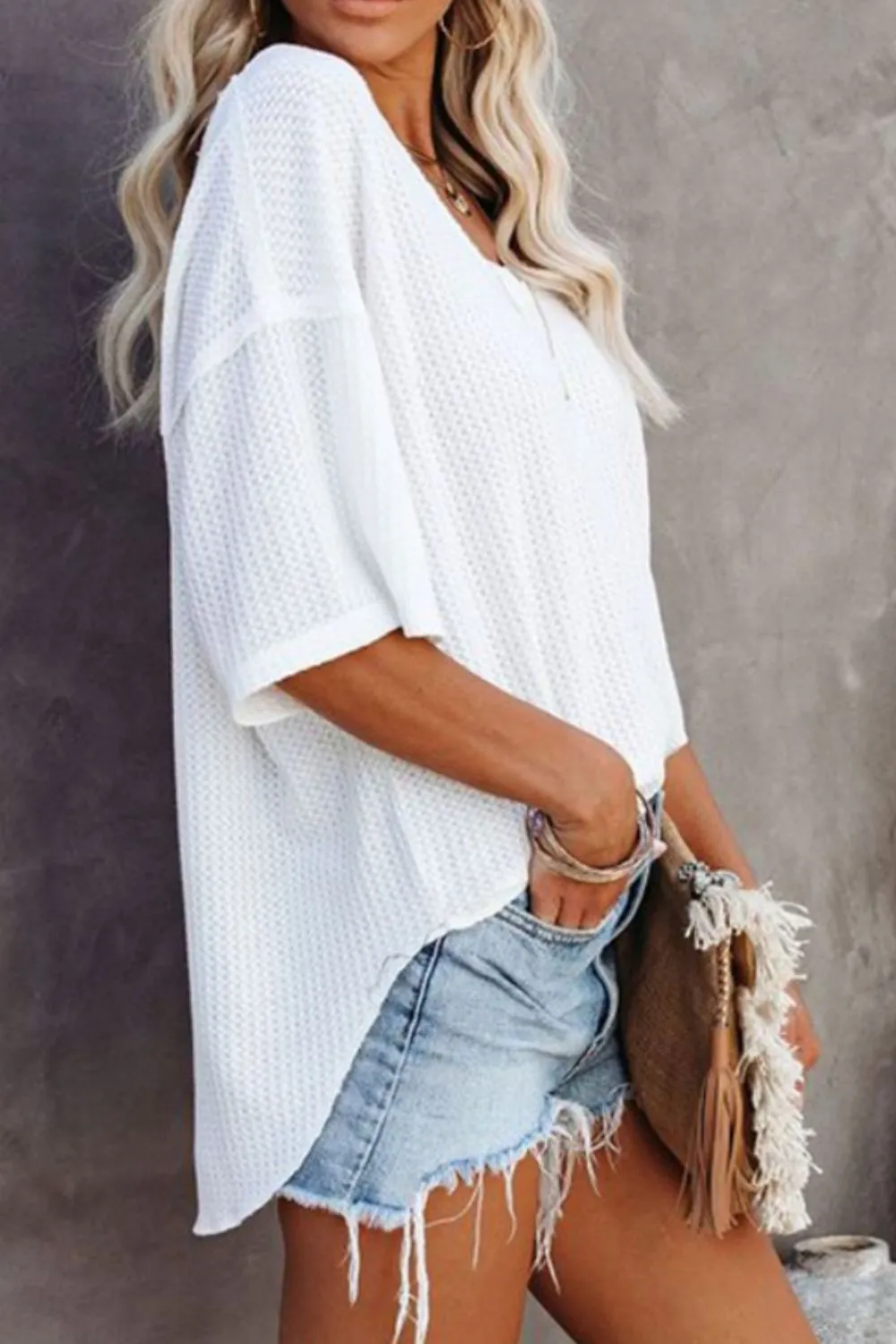 Exposed Seam Half Sleeve Knitted V Neck Textured Top, image 4