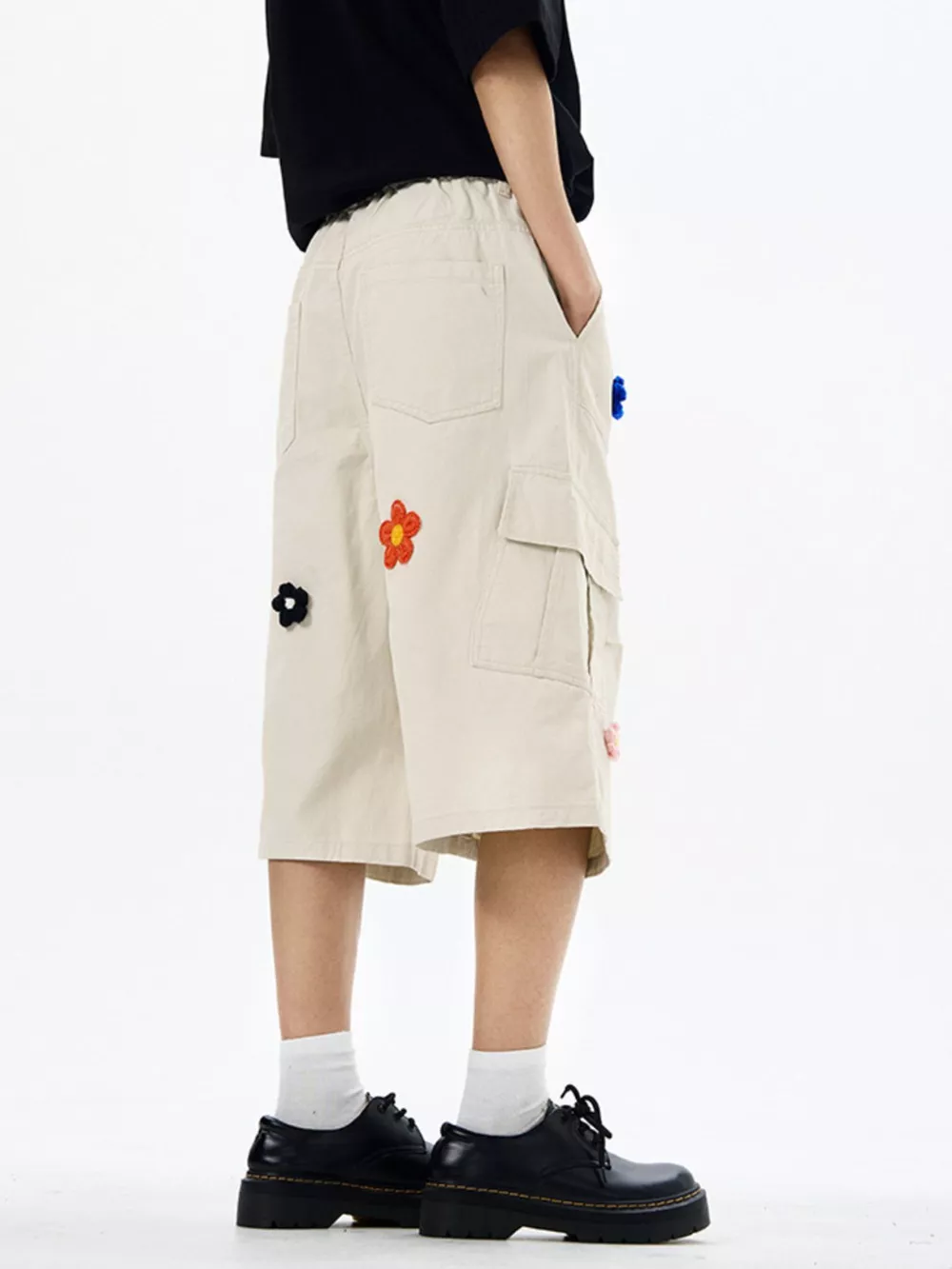 Men's Floral Appliqued Wide-Leg Cargo Shorts, image 8