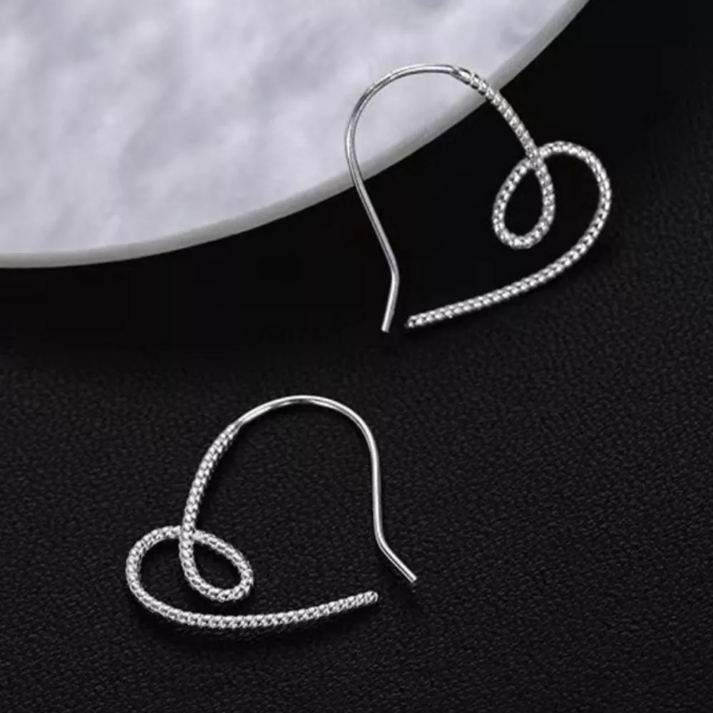 Heart-Shaped Dangle Earrings, image 3