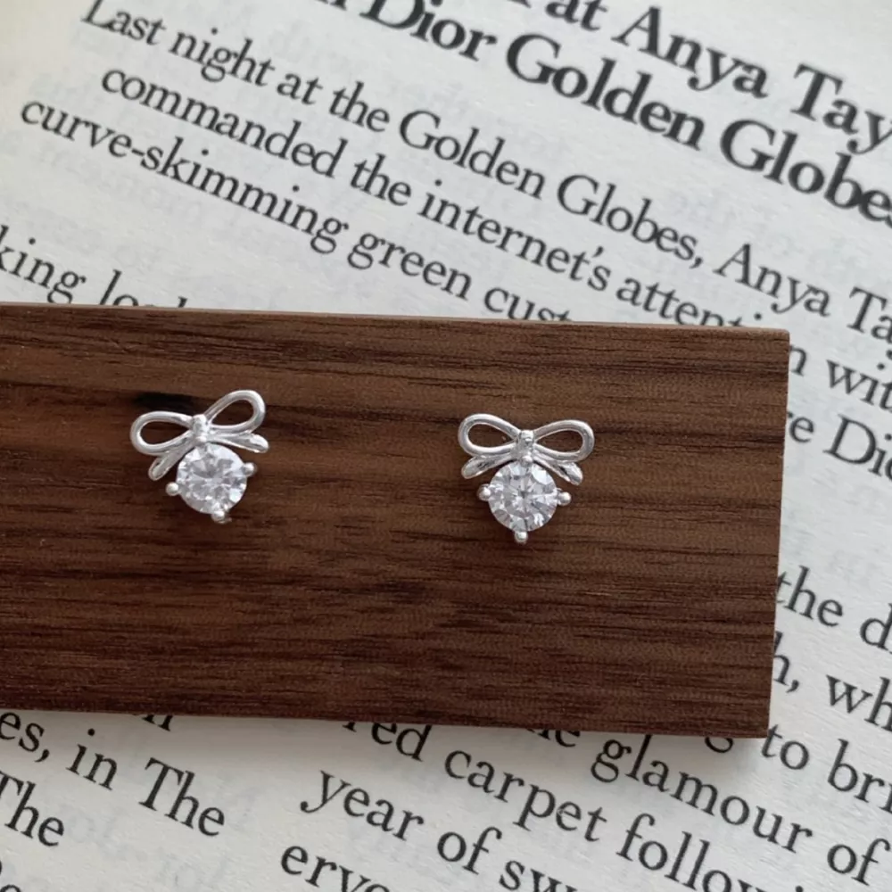 Bowknot Stud Earrings, image 4