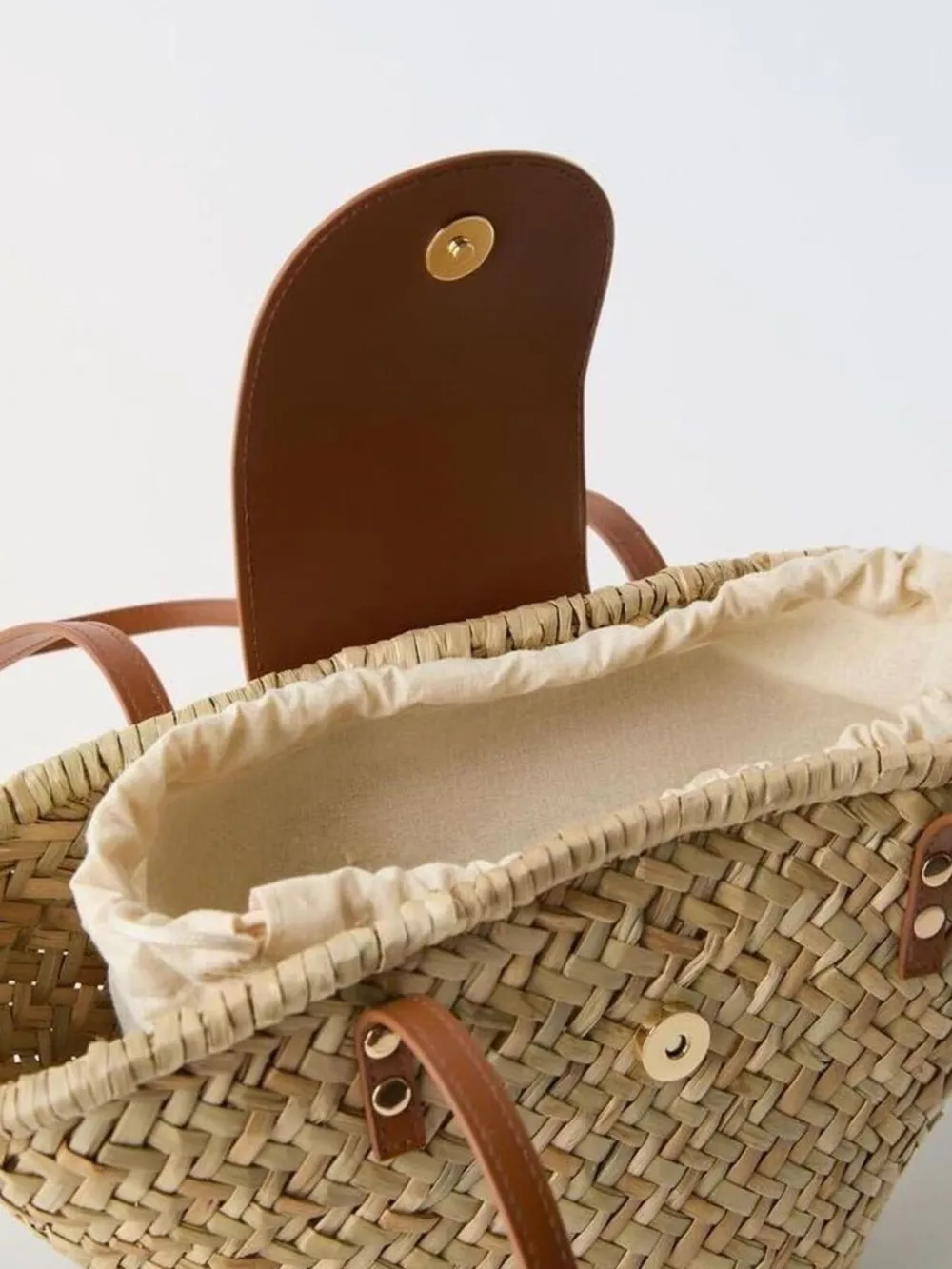 Woven Straw Shoulder Bag with Leather Accents, image 2