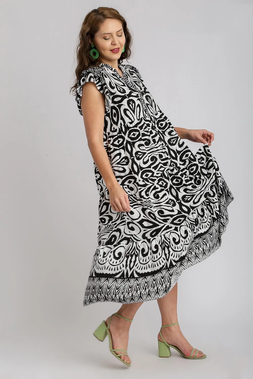 Full Size Two Tone Border Print Ruffle Cap Sleeve Midi Dress Plus Size, image 8