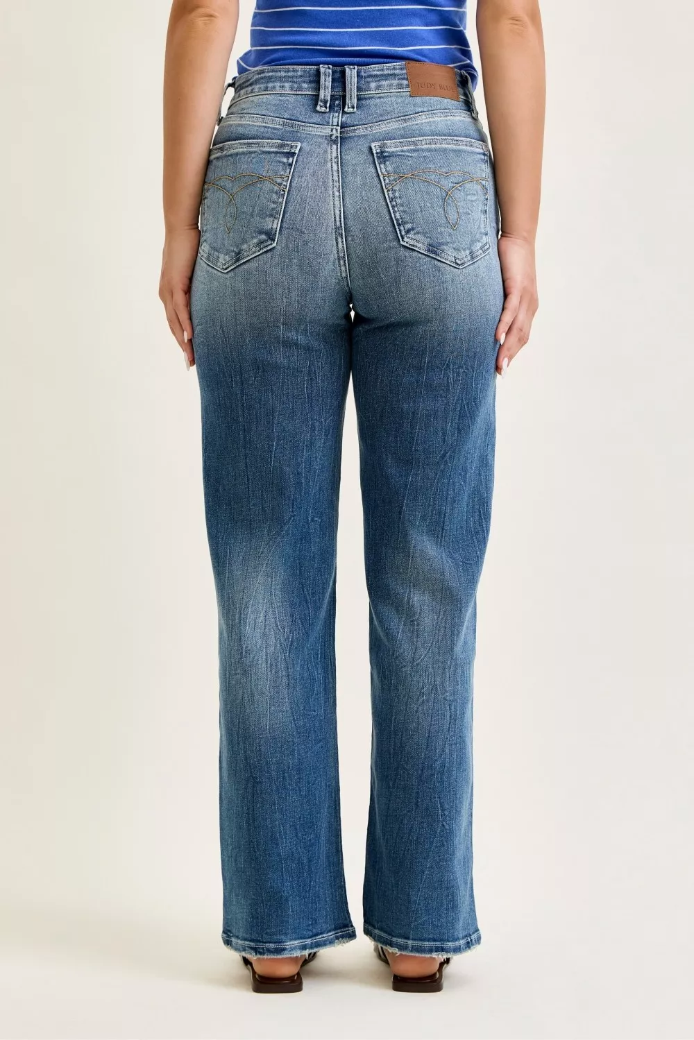 Mid Rise 90s Straight Jeans, image 4