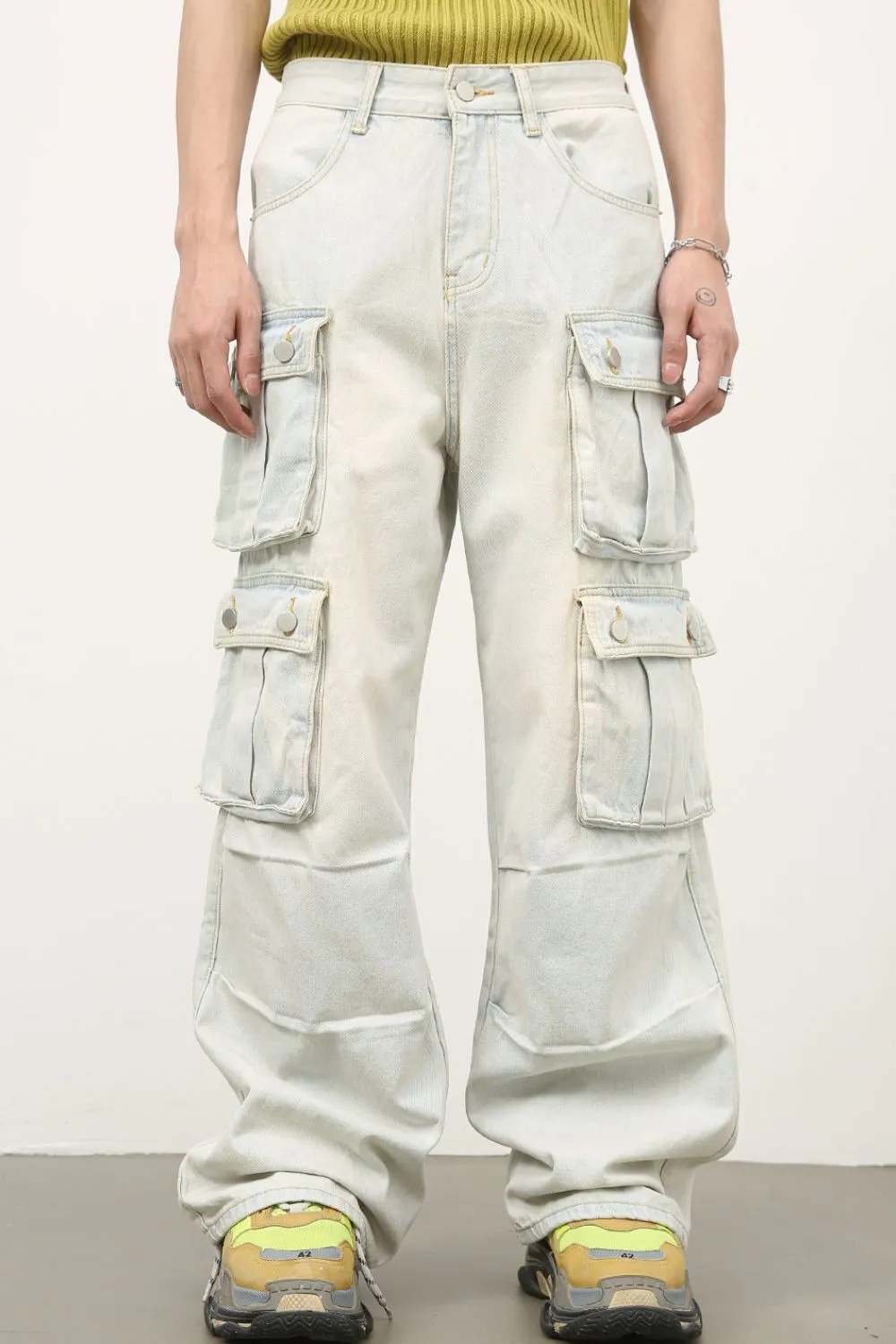 Men's Mid Rise Jeans with Cargo Pockets, image 3