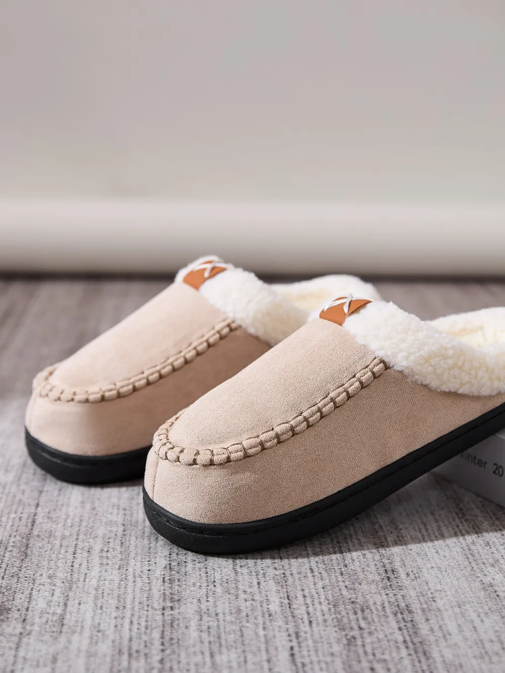 Contrast Round Toe Flat Slippers, image 17