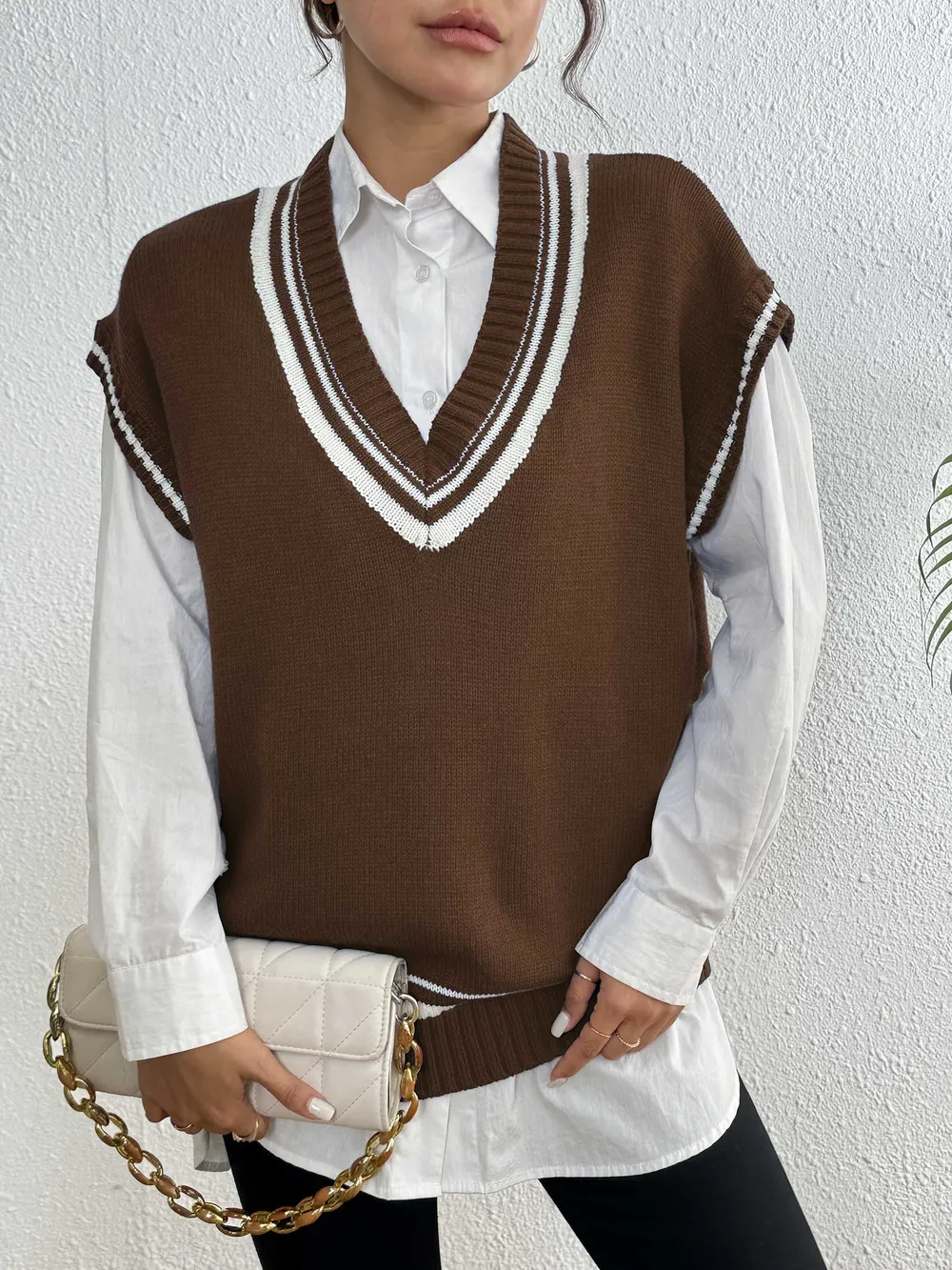 Contrast Trim V-Neck Sweater Vest, image 5