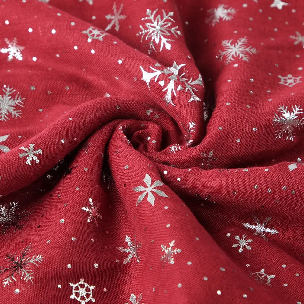 Thermal Snowflakes Polyester Scarf, image 3