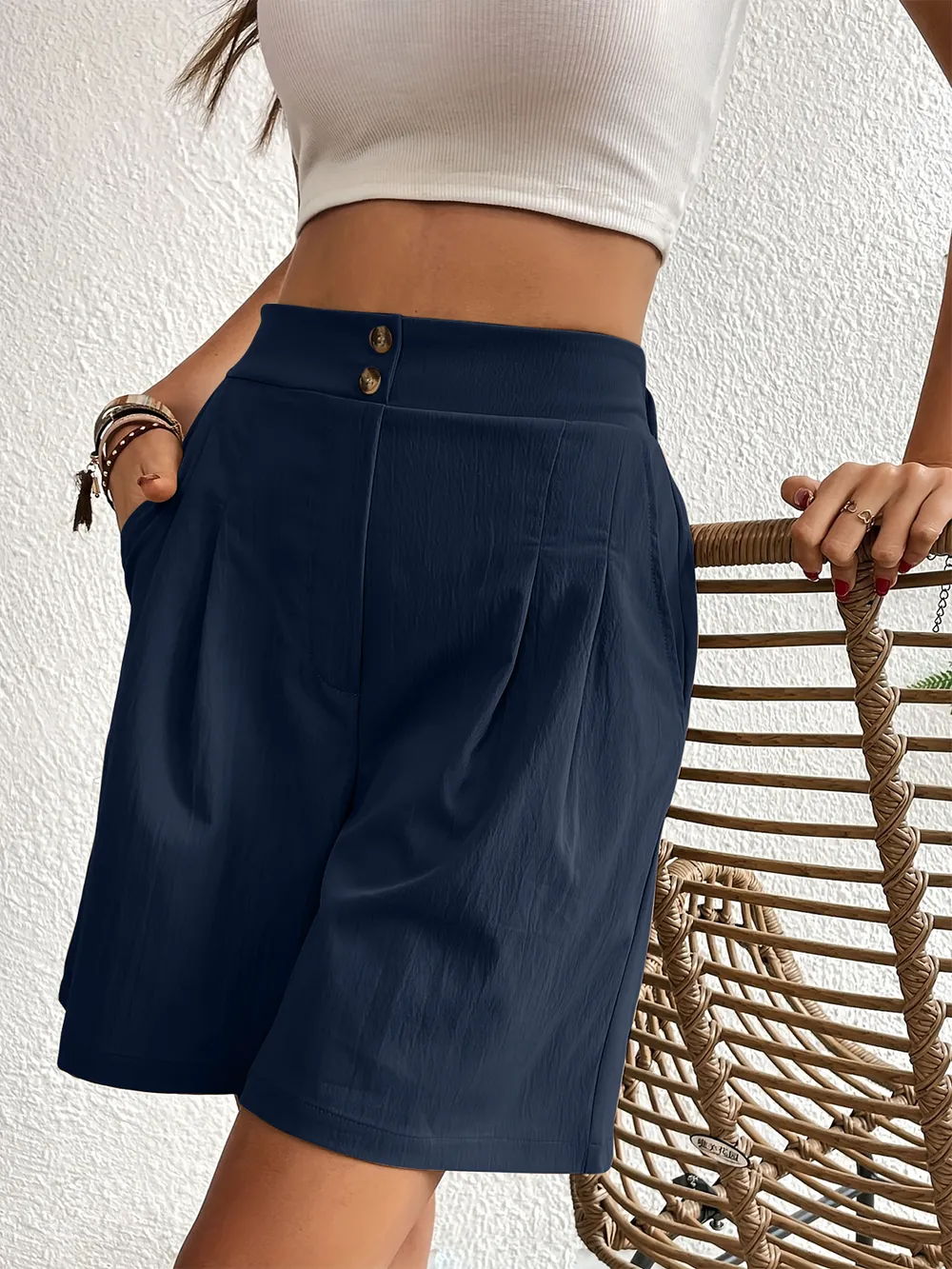 Pocketed Half Elastic Waist Shorts, image 31