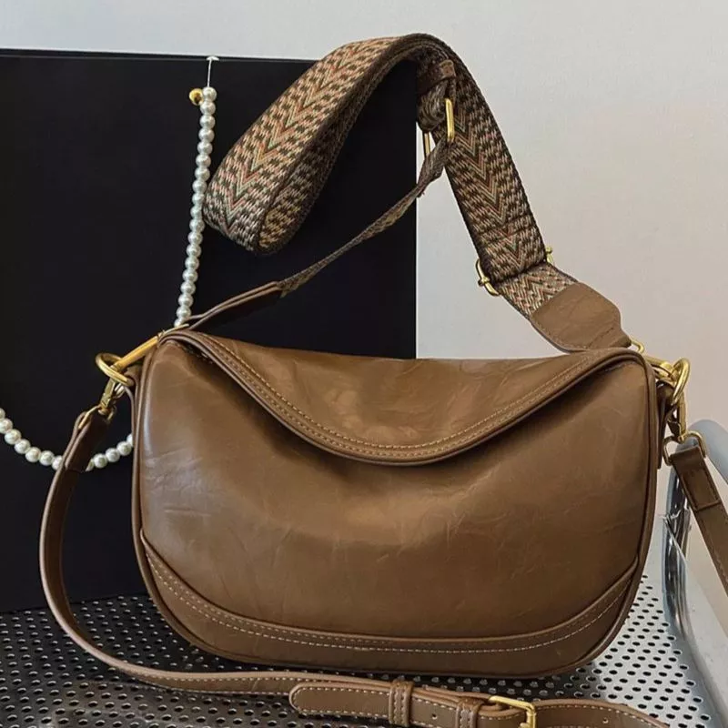 Vintage Style Wide Strap Crossbody Bag, image 3