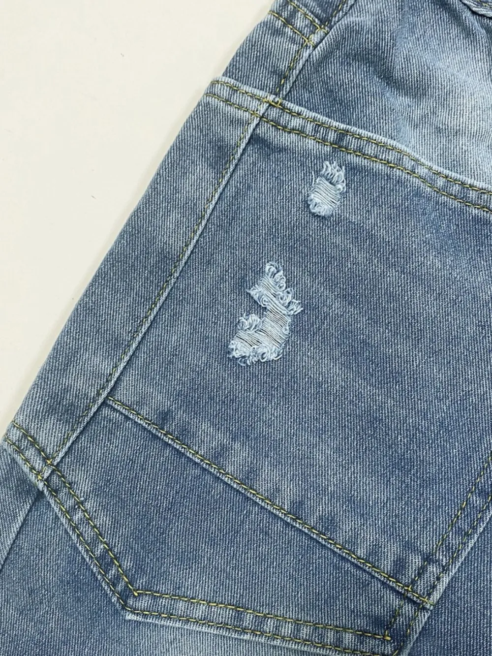 Distressed Jeans with Pockets, image 9