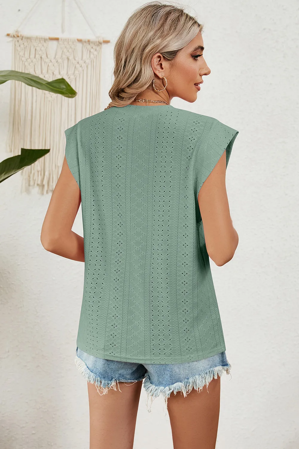 Eyelet Round Neck Tank, image 3