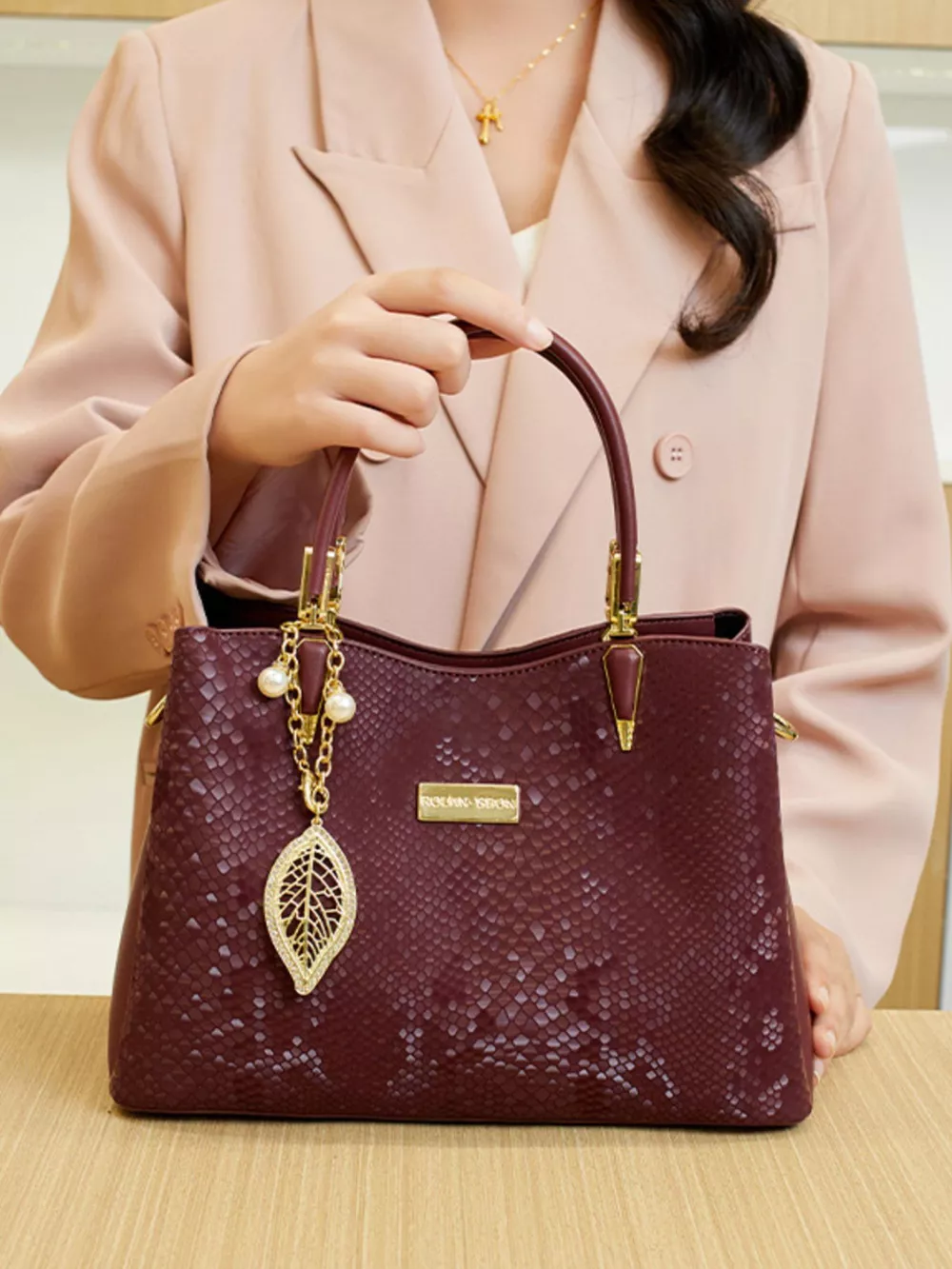 Snakeskin Texture Handbag, image 5