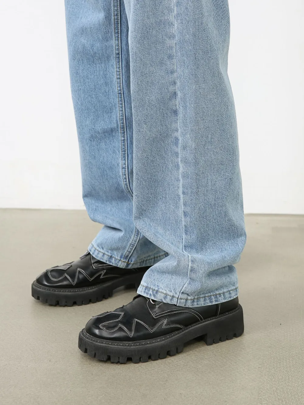 Men's Straight Leg Jeans, image 4