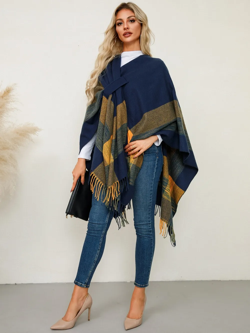 Fringe Contrast Plaid Poncho, image 17
