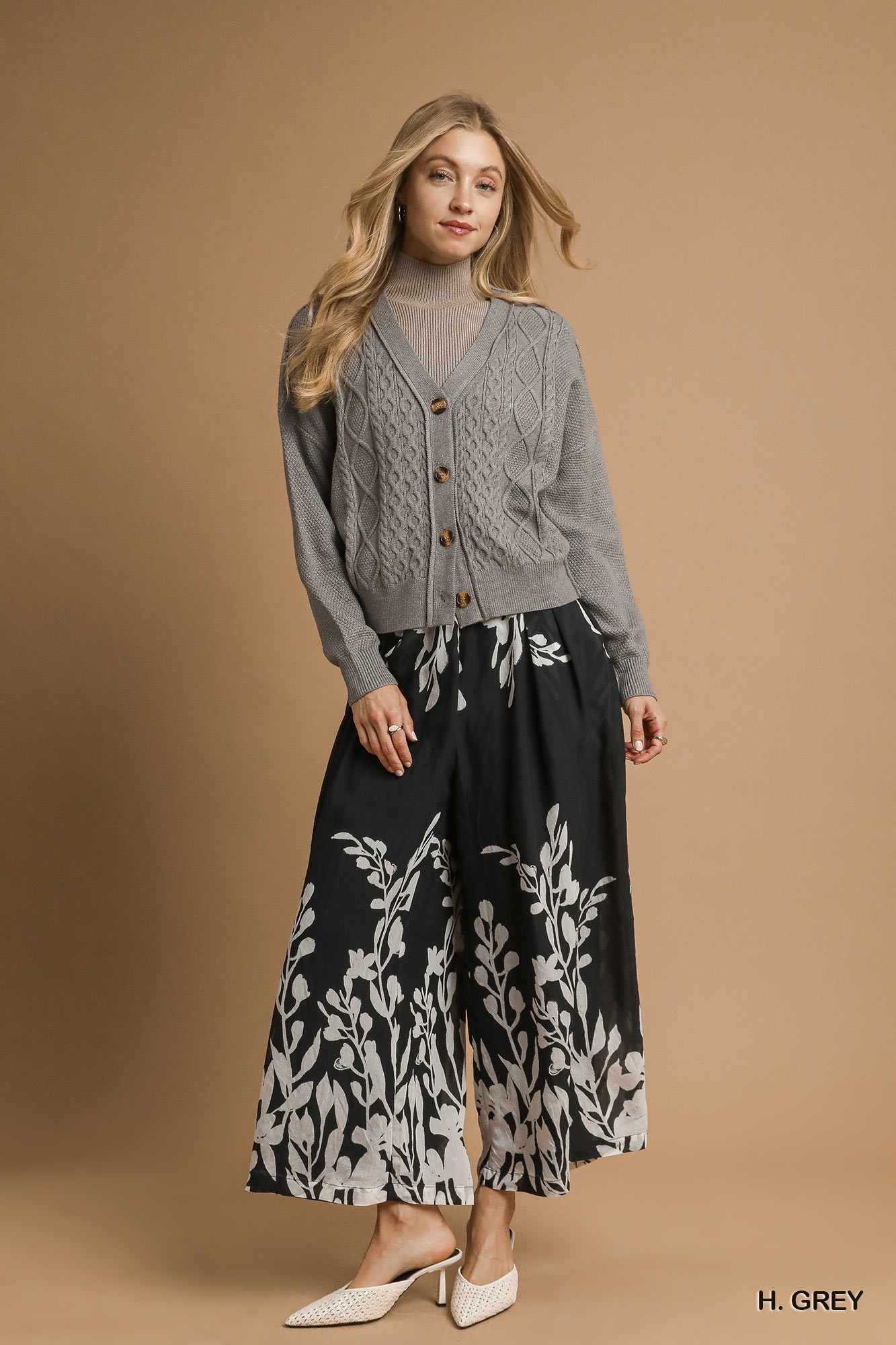 Chunky Cable Knit V-Neck Button-Up Cardigan, image 3
