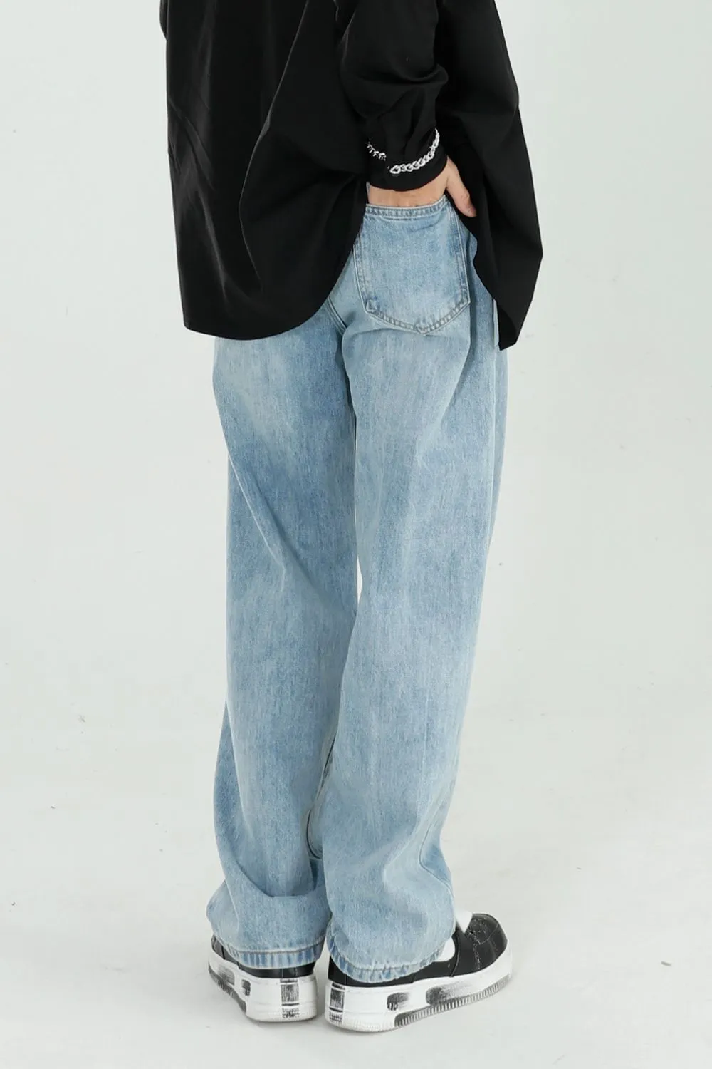 Mid Rise Wide Straight Jeans with Pockets, image 4
