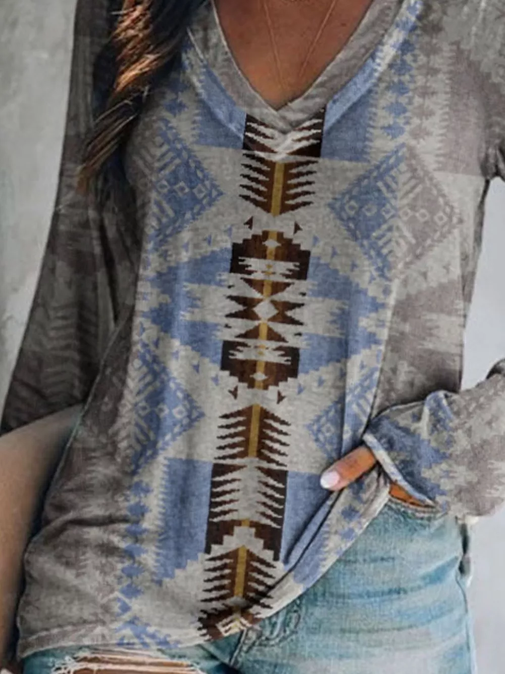 Full Size Geometric V-Neck Long Sleeve T-Shirt Plus Size, image 12