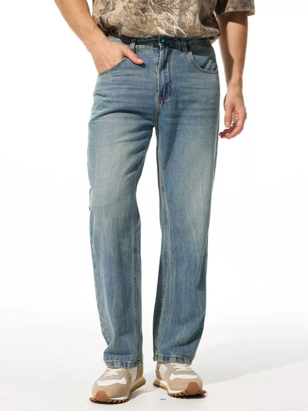 Men's Relaxed Fit Vintage Wash Pants, image 2