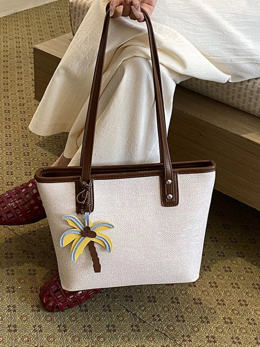 Contrast Trim Shoulder Bag with Tropical Palm Tree Charm, image 5