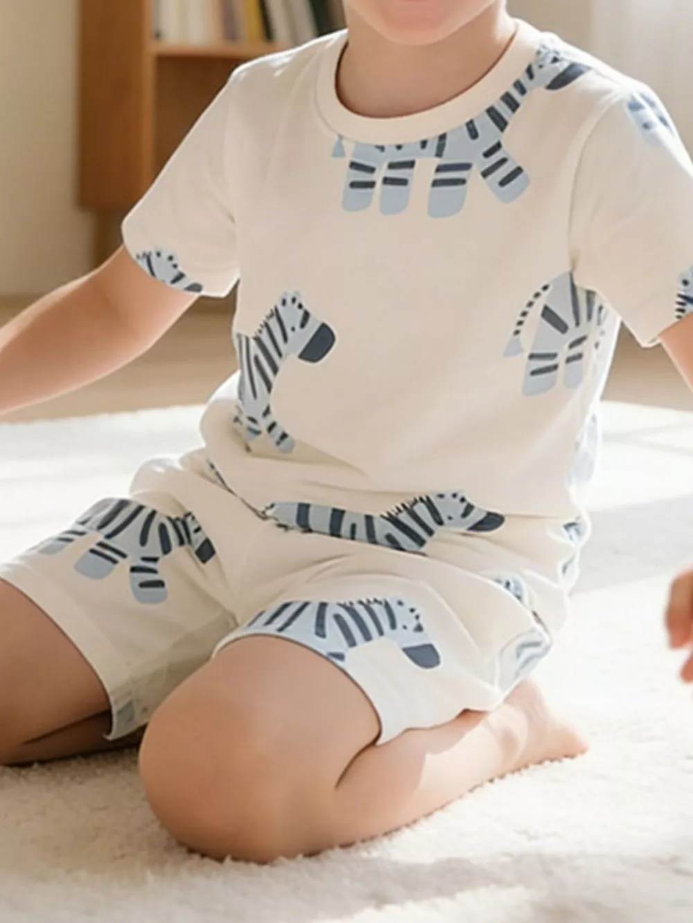 Children's Zebra Print Round Neck Tee and Shorts Set, image 3