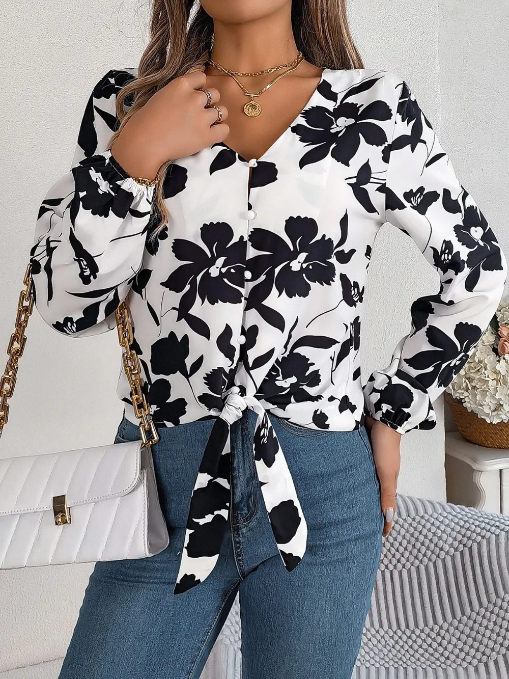Printed V-Neck Long Sleeve Blouse, image 4