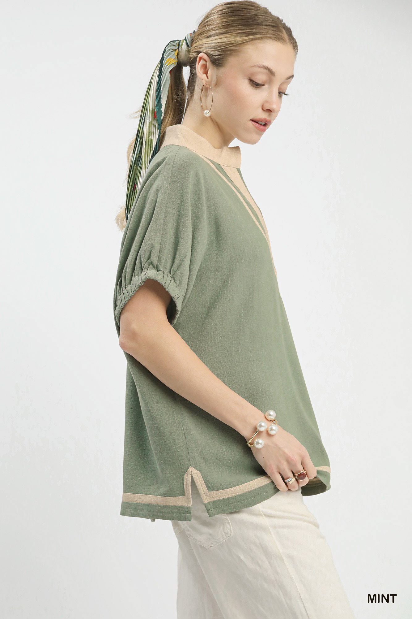 Linen Contrast Trim V-Neck Blouse, image 5