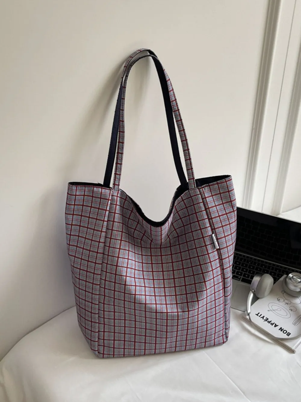 Plaid Pattern Tote Bag, image 15