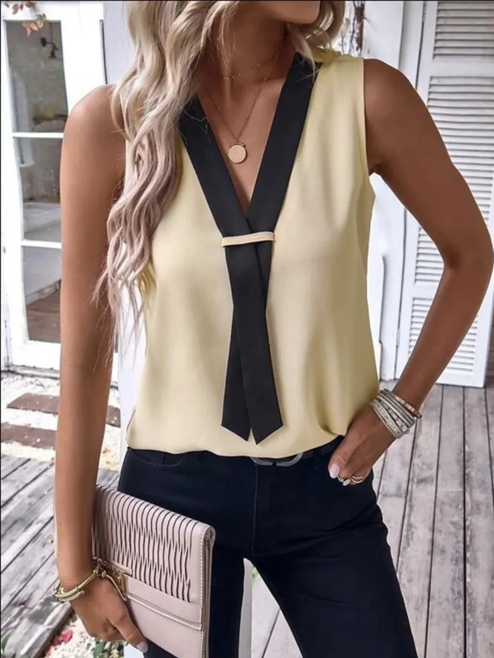 Full Size V-Neck Contrast Tank Plus Size, image 3
