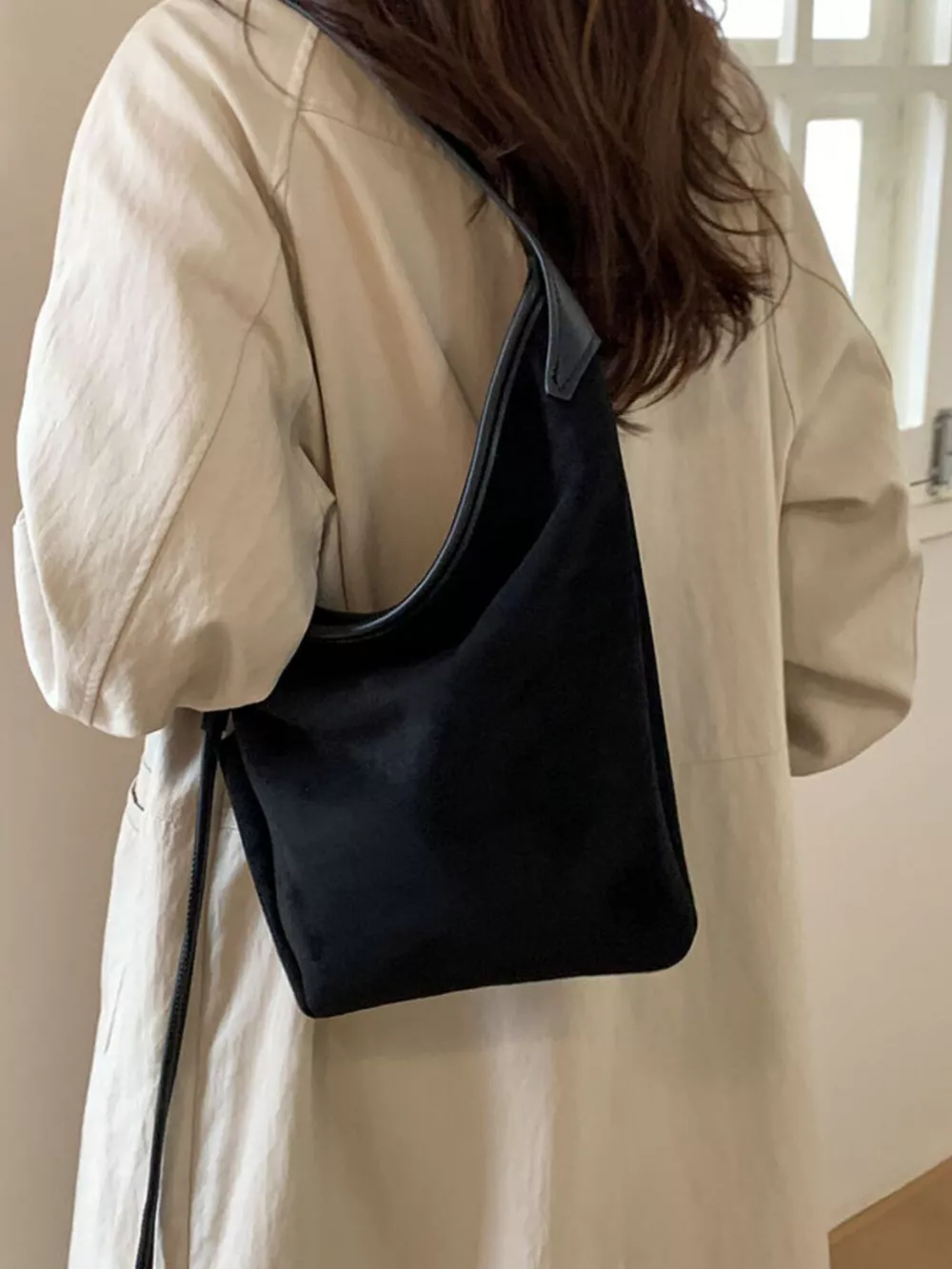 Asymmetrical Lightweight Crossbody Bag, image 7