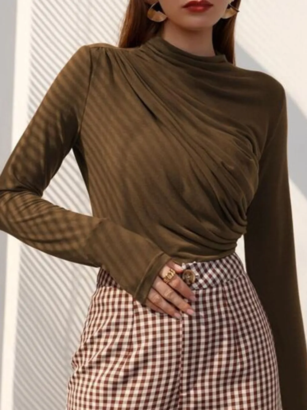 Mock Neck Ruched Long Sleeve T-Shirt, image 7
