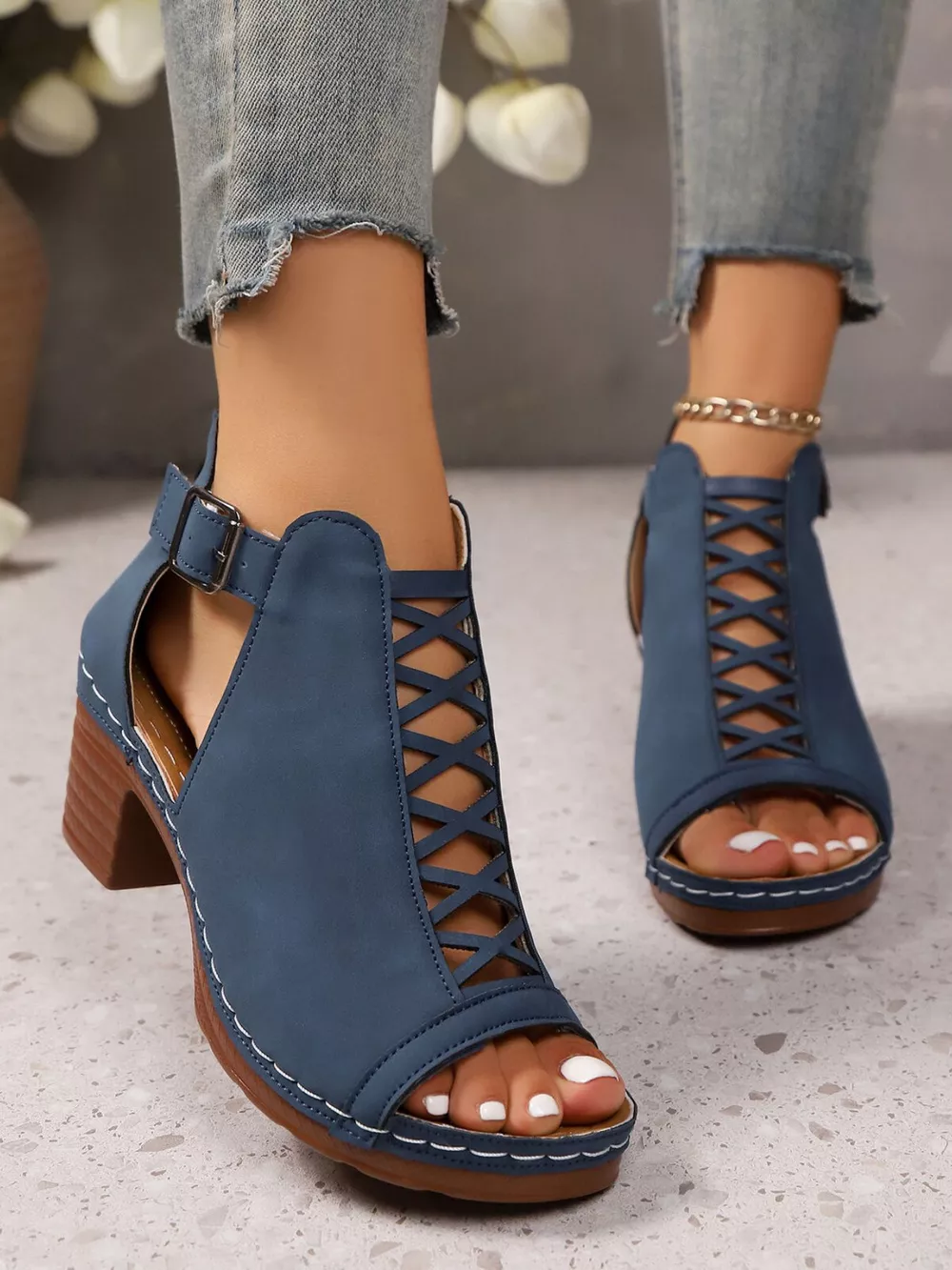 Crisscross Peep Toe Block Heels Sandals, image 2