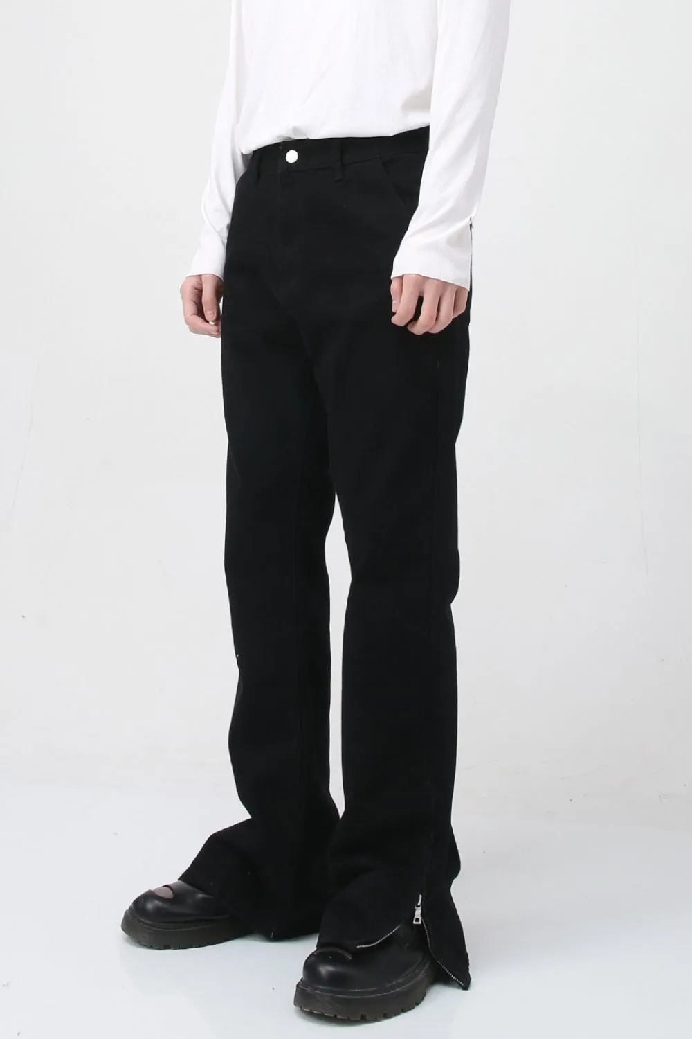 Mid Rise Jeans with Pockets, image 2