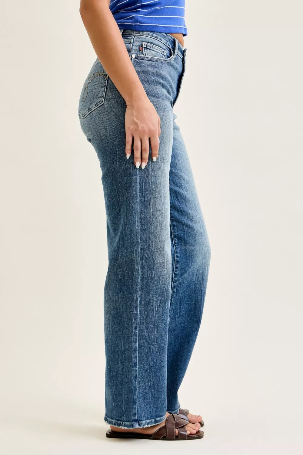 Mid Rise 90s Straight Jeans, image 2