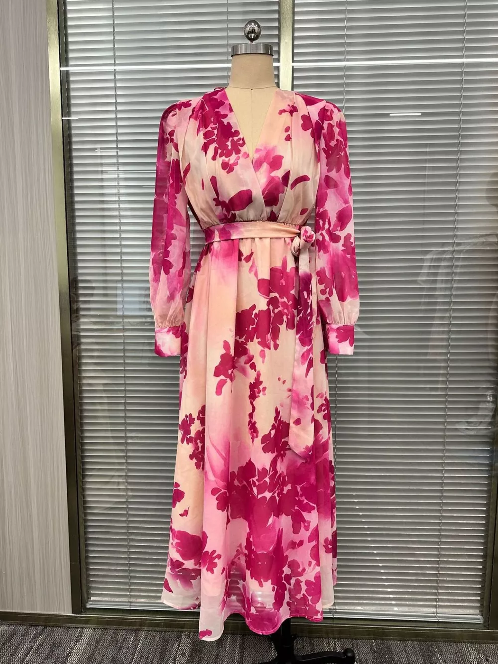 Floral Print Maxi Dress with Waist-Tie Detail, image 5